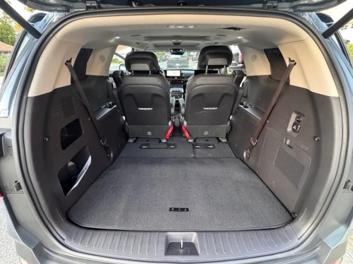 Kia, Kia Carnival, Test-Driving The 2026 Kia Carnival MPV Hybrid