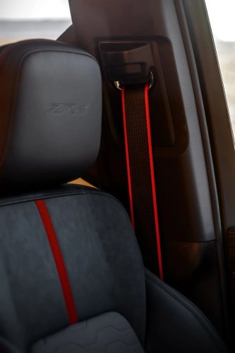 Chevrolet, Chevrolet Silverado, Take a Look Inside the Redesigned 2027 Chevrolet Silverado 1500