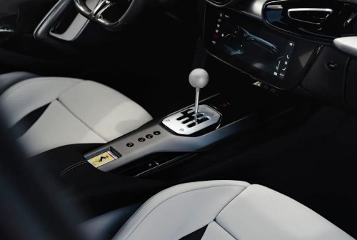 Ferrari Brings Back The Manual Gearbox With The New 12Cilindri Manuale