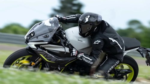This $5,999 Beginner Sportbike Comes Loaded With Desirable Hardware