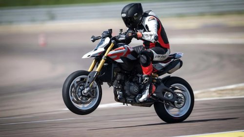 Ducati's Manic Hypermotard V2 SP Cured My Fear of Hooliganism