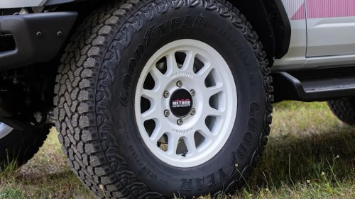 The Ford Bronco Desert Rising Looks Pretty (Awesome) in Pink