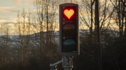 Where Did Traffic Light Colors Really Originate From?