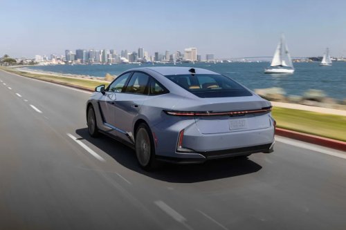 Lexus, Lexus ES, 2026 Lexus ES First-Drive Review: An Honest Luxury Sedan, Now in EV and Hybrid Flavors