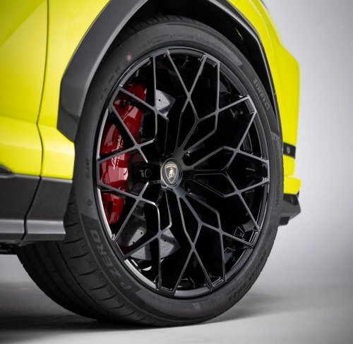 Lamborghini’s Federico Foschini Talks About New Urus SE Performante’s Upgrades