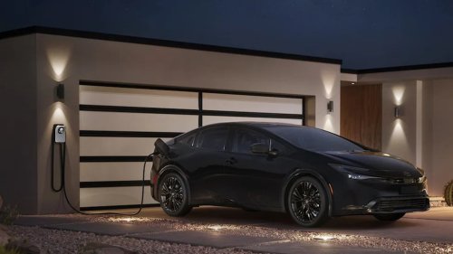 2027 Toyota Prius and Prius PHEV Get Small Tweaks, Slightly Higher Prices, and Same Sharp Style