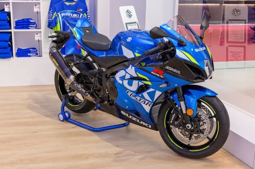 15 Motorcycles From the 2000s That Still Beat Modern Bikes