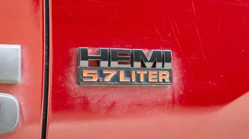 What Are The Differences Between Pre-Eagle And Eagle Hemi Engines?