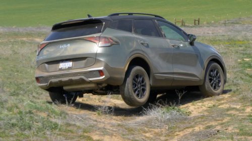Kia, Kia Sportage, Honda CR-V Hybrid, Honda, Honda CR-V, KIA Sportage X-Line Hybrid vs Honda CR-V TrailSport Hybrid - Soft-Road Shootout