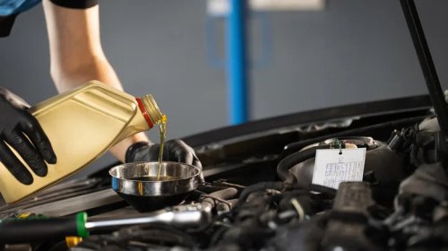 Cheap Vs. Expensive Oil Change: Should You Spend Less Or More?