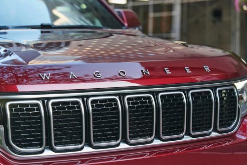 Jeep, Nearly 100,000 Jeep SUVs Recalled for Roof Rack Crossbars Flying Off