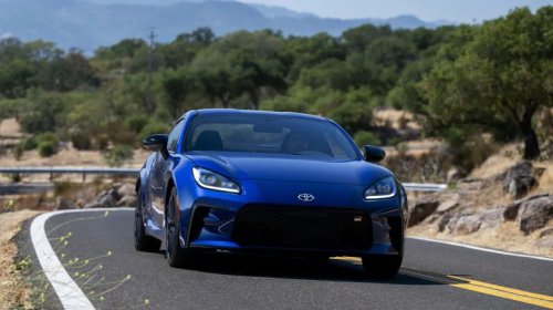 Toyota, Toyota RAV4, The Toyota RAV4 Plug-In Is Quicker Than These 4 Sports Cars