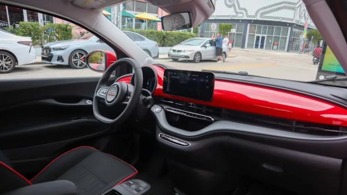 What's It Like To Live With A (Mostly) Free Fiat 500e For Two Years? These YouTubers Found Out