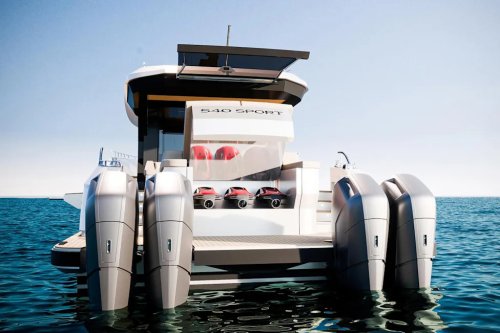 Outer Reef 540 Adventure Sport Brings Outboard Power to Long-Range Cruising