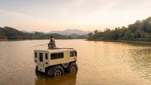 China Looked At A Sherp And Said, “What If We Added Six More Wheels?”