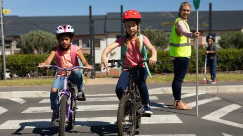 5 School Zone Safety Tips To Remember While Driving This Back-To-School Season