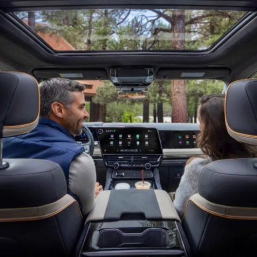 Screens Now Cause 25% of All New-Car Problems