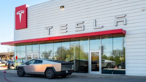 Tesla, Cybertruck, Tesla Hikes The Cybertruck's Price Up By $5,000, So More People Will Buy Them Now, Right?