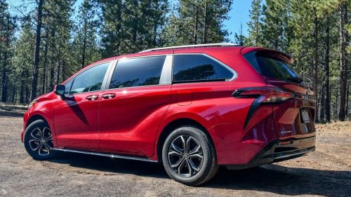 Toyota Rolls Out Incredible Sienna Lease Offer This June