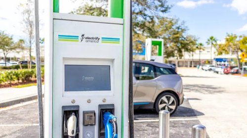 Florida Thinks Flying Cars Are A Better Use Of $200 Million Than EV Chargers