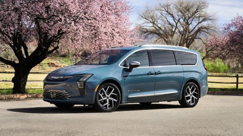 Chrysler, 2027 Chrysler Lineup Updates: Pacifica Sees Changes, but the Real Story Is What’s Next