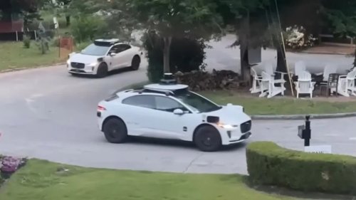 Woman Trapped by Two Rogue Waymo Robotaxis for Nearly an Hour Calls 911: 