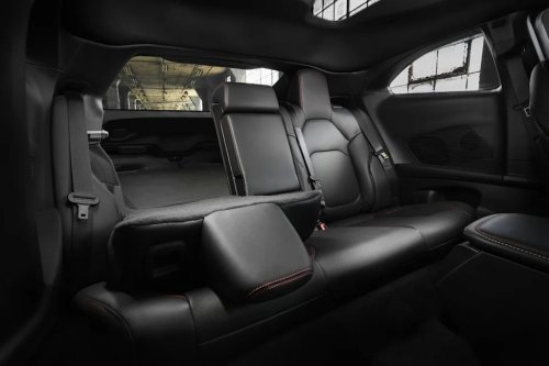 Dodge, Dodge Charger, Dodge Charger R/T, 2026 Dodge Charger SIXPACK R/T: 3 Pros and 2 Cons