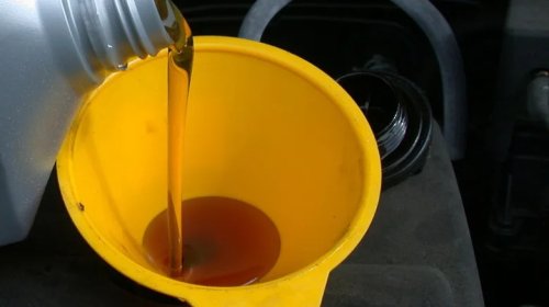 0W-20 Engine Oil: What Is It & Can You Use It As A Replacement For 5W-30?
