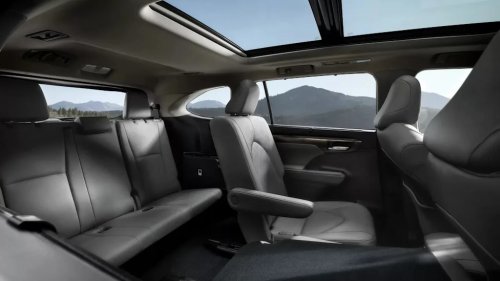 Honda, Honda Pilot, Toyota, Toyota Highlander, Honda Pilot Vs. Toyota Highlander: Which One Has More Cargo Space?
