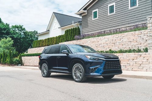 These Are the Luxury Vehicles Everyone’s Buying Right Now