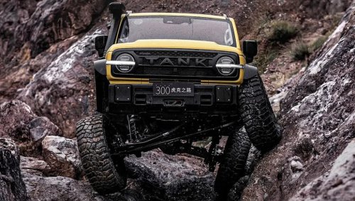 Tank 300 Hooke Trail Gets Solid Front Axle For Rock Crawling