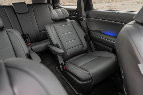 Ford, Ford Explorer, SEAT, Ford Explorer Recall Warning: Driver's Seat Could Recline and Trap Rear Passenger