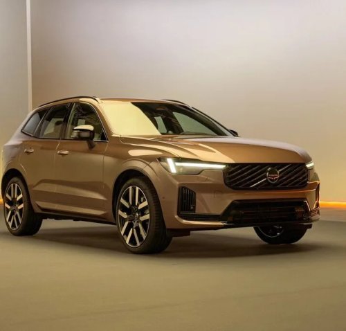 2028 Volvo XC60 Doubles PHEV Range Along With Style Upgrades