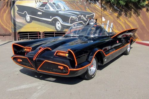 A Houston Doctor Drives A 1,000-HP Batmobile On The Street