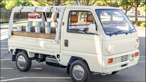 This No-Reserve 1988 Honda Acty 4WD Moonlights as a Traveling Flower Truck