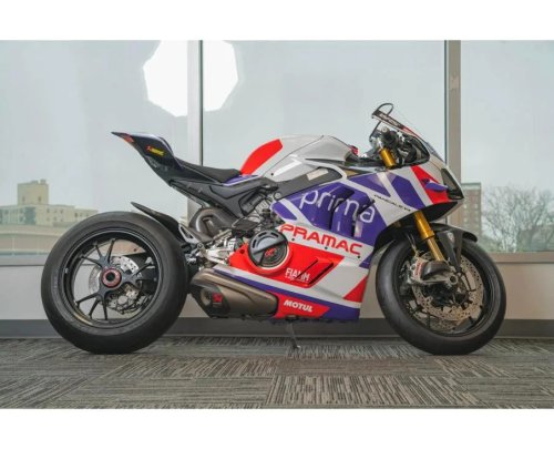 MotoGP, This Ducati Panigale V4 Replica Has Only 3 Miles on It — and a MotoGP Story Behind the Paint
