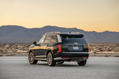 Toyota, Toyota Highlander, Hyundai, Hyundai Palisade, Chevrolet, Chevrolet Traverse, Toyota Highlander Vs. Hyundai Palisade Vs. Chevrolet Traverse: Which One Is The Safest? There's One Clear Winner
