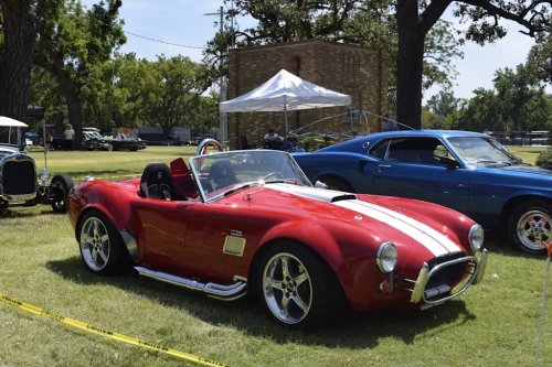 I'll drive a manual car wherever I find one. Here's why. | Opinion