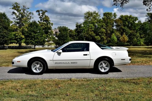 Pontiac, 1989 Pontiac Firebird Formula for Sale With 28,000 Miles