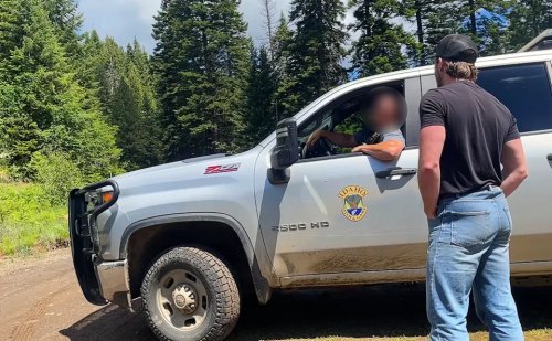 Man Builds a 19-Foot Tower on His Truck and Tries To Drive It With Ropes