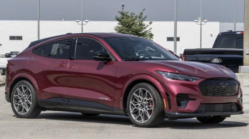 5 EVs That Depreciate More Than 50% In Just 5 Years