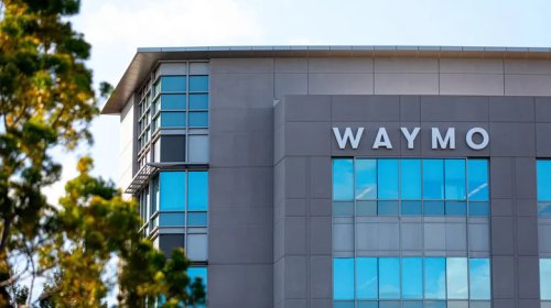 Driverless Waymo Taxis Are Bugging Out In Atlanta