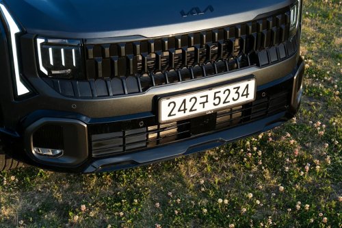 Prototype Drive: 2027 Kia Seltos Reminds Us of the Telluride