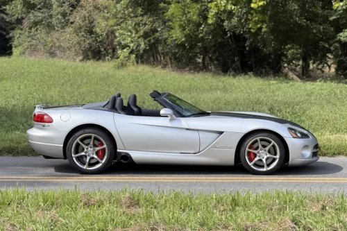 The Last Open Viper Has Just 9,000 Miles, and That's the Least Interesting Thing About It