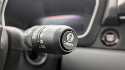 Honda, Honda Almost Nailed Its Camera Button Placement, But One Unexpected Automaker Still Has Everyone Beat