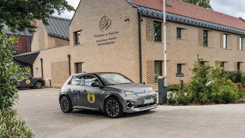 Same Battery Size, Different Range: VW ID. Polo Takes On Renault 5
