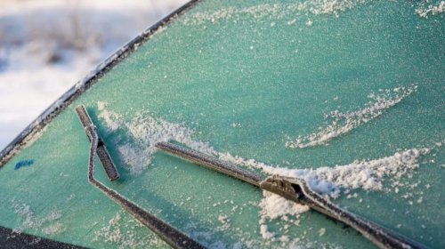 3 Defrosting Techniques You Should Never Use On Your Car's Windshield
