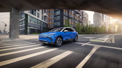 Chevrolet Equinox vs the Chevrolet Bolt - Which is the Better EV Bargain?