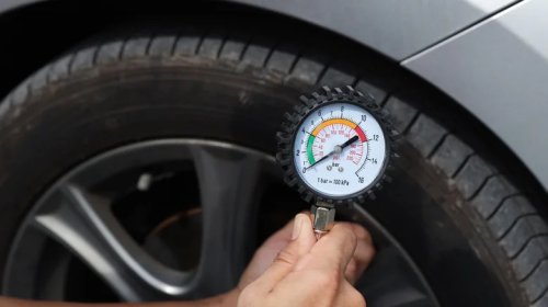 Do Dark Colored Cars Really Get Worse Gas Mileage In Hot Weather?