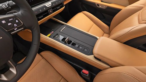 Tested: The Lexus ES350e EV Is a Commuting All-Star